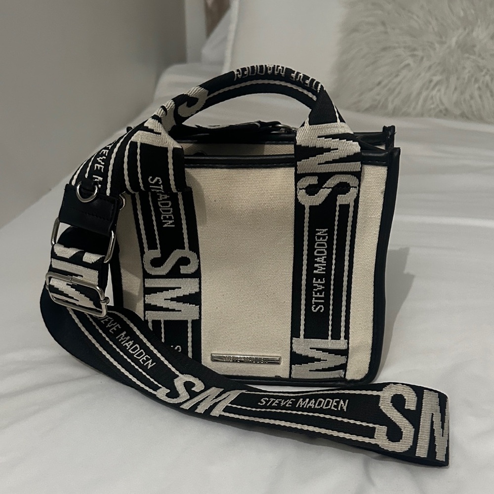 Steve Madden Black and Cream Logo Tote